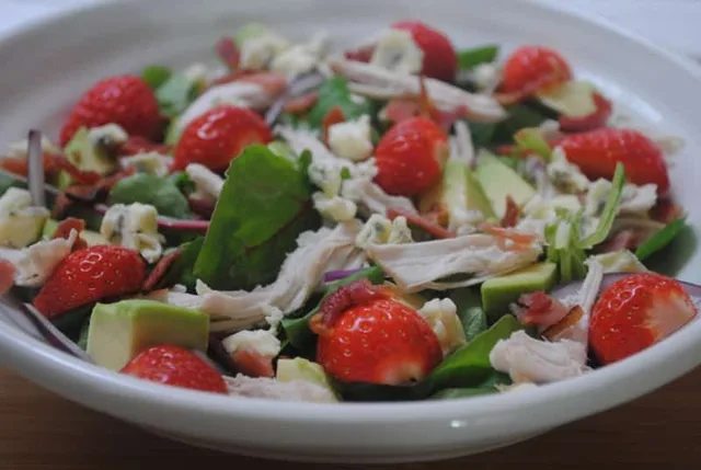 Strawberry and chicken salad recipe