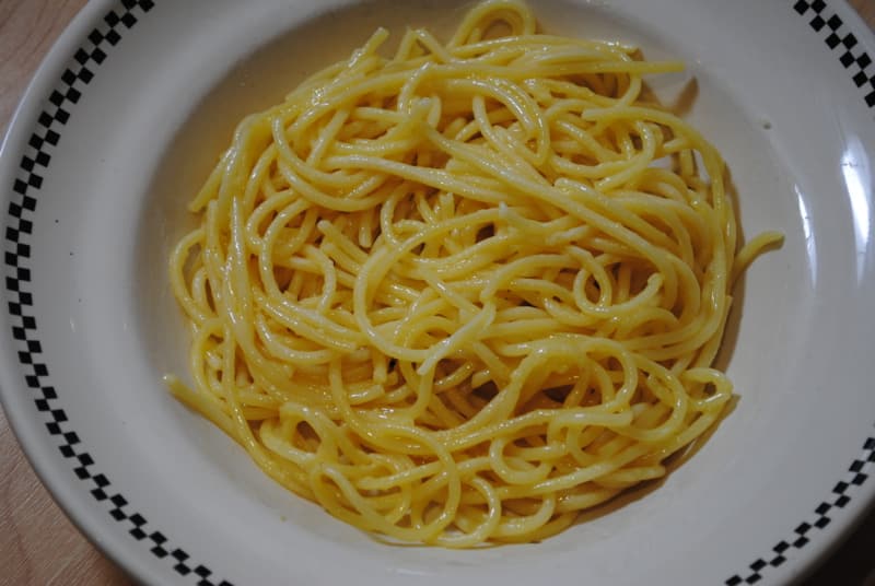 Garlic and cheese pasta