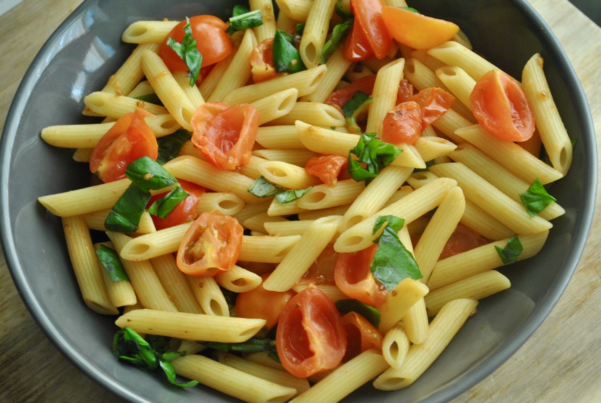 tomato basil pasta vegan recipe - 2