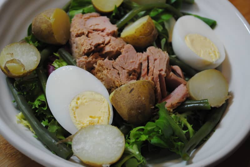 Simple Tuna Nicoise Salad recipe